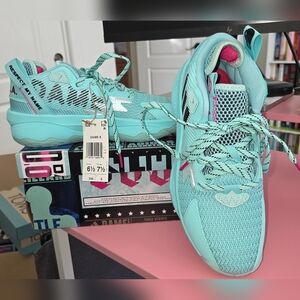 Dame 8 "Respect My Name" - Size W 7.5 / M 6.5